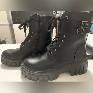 Women’s Combat Boot